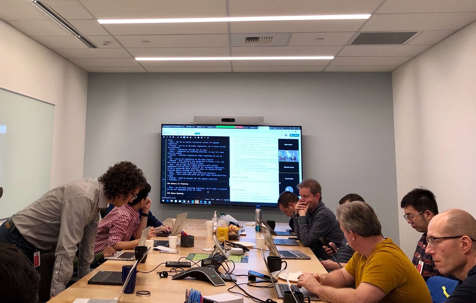 Community Collaboration On Notary V2 Docker