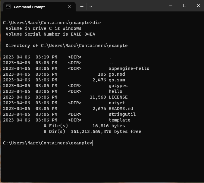 \users\marc\containers\example のディレクトリを示すコマンド プロンプトのスクリーンショット。